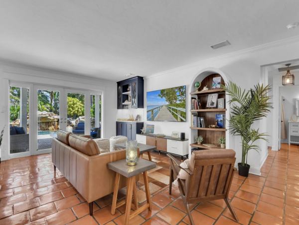 Naples Vacation Home With Private Pool Short Walk To Beach